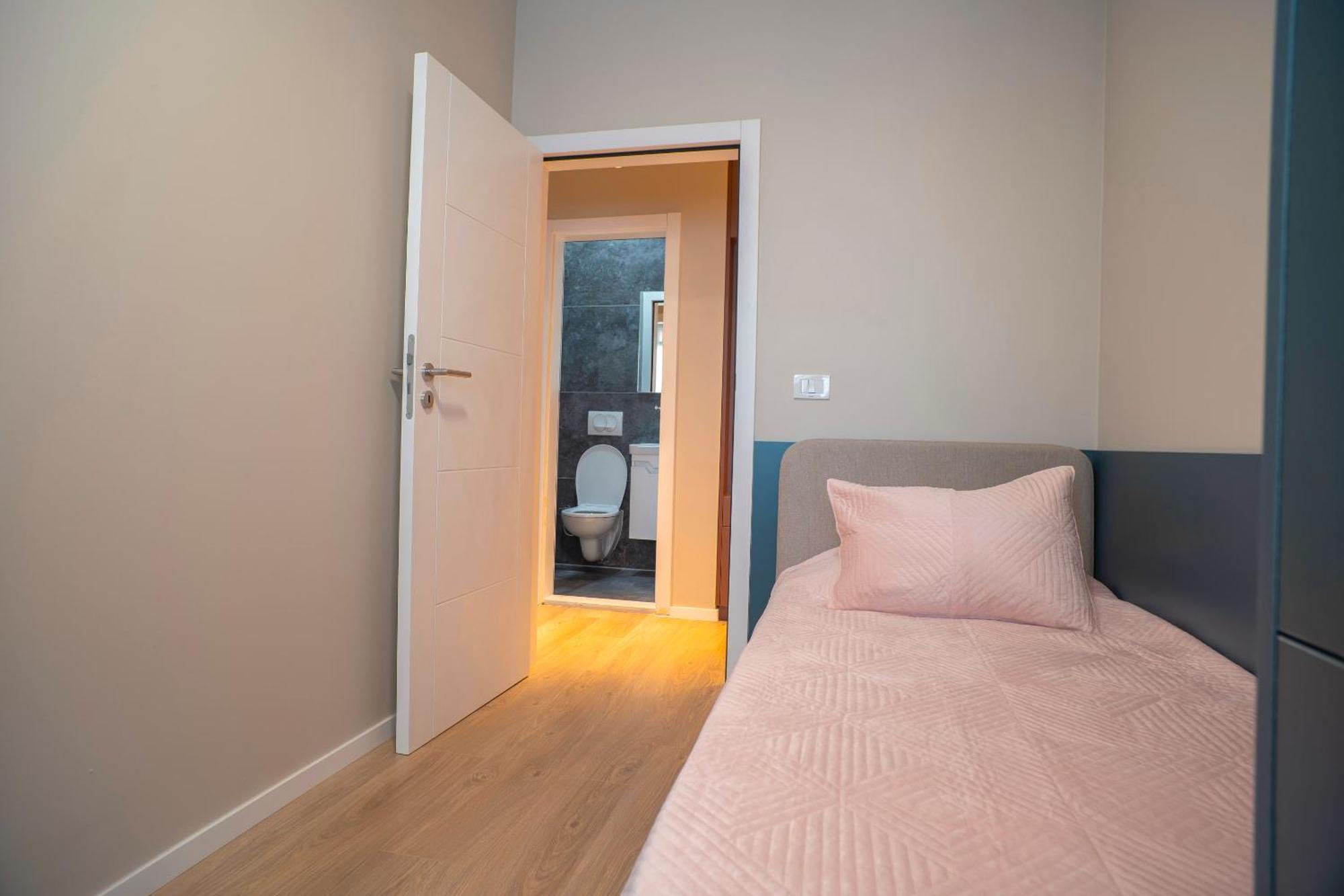 Lux Apartments Prisztina Zewnętrze zdjęcie